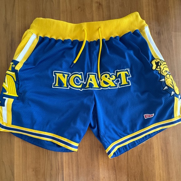 tradition athletics Other - TRADITIONAL ATHLETIC NC A&T BULLDOG AUTHENTIC BASKETBALL BALL SHORTS ADULT L
